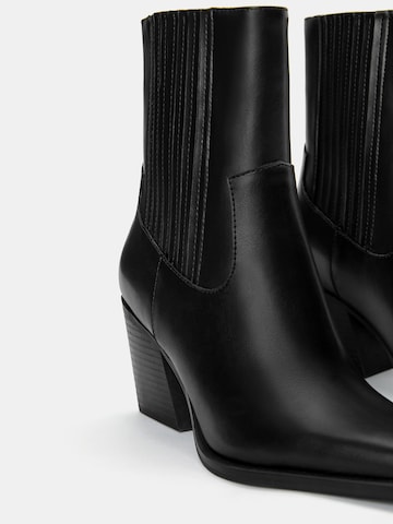 Chelsea Boots Pull&Bear en noir