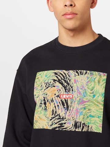 LEVI'S ® Sweatshirt 'Relaxd Graphic Crew' i svart