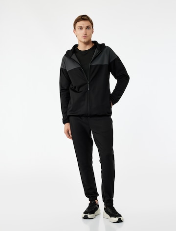 Koton Sweatshirt in Schwarz