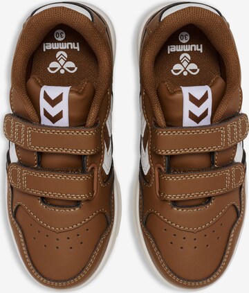 Hummel Sneakers in Brown