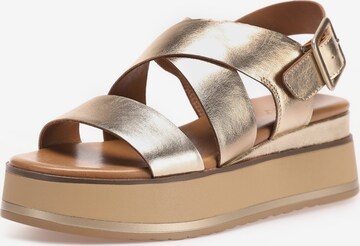 INUOVO Sandals in Gold: front