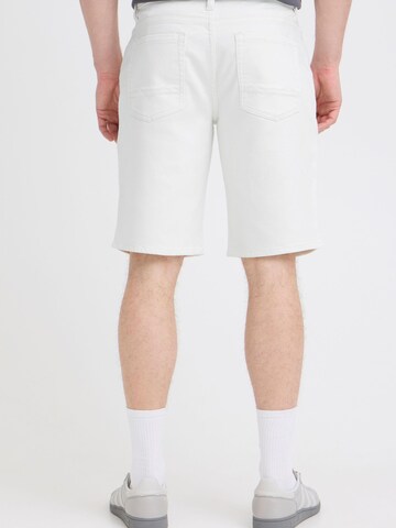 BLEND Regular Jeansshorts in Weiß