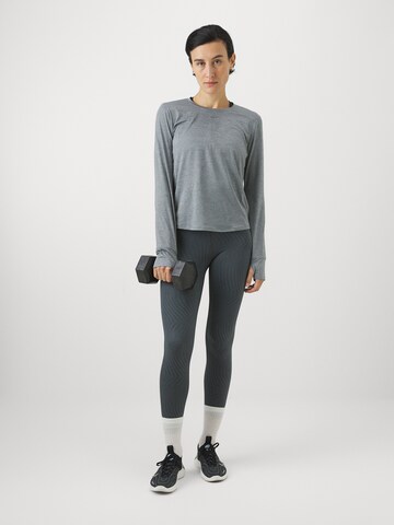 NIKE Funkční tričko 'ONE CLASSIC' – šedá