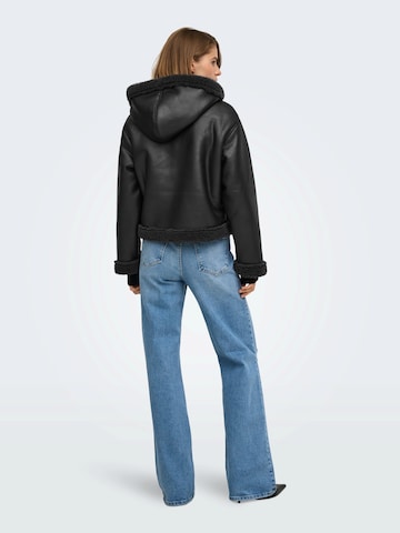 Veste mi-saison 'ONLSILA' ONLY en noir