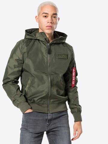 ALPHA INDUSTRIES Tussenjas in Groen: voorkant