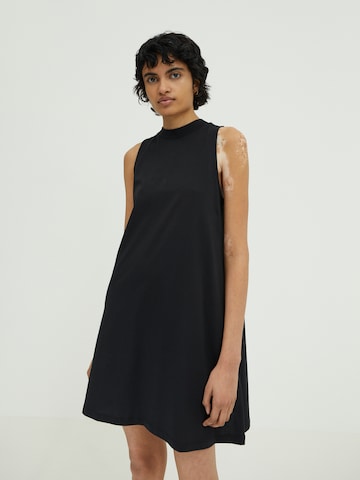 EDITED فستان 'Aleana' بلون أسود: الأمام