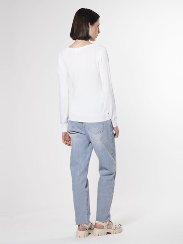 Pullover di Influencer in bianco