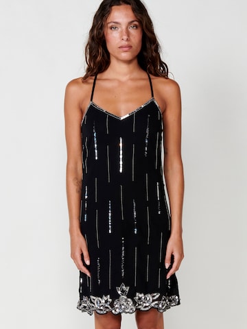 KOROSHI Dress in Black: front