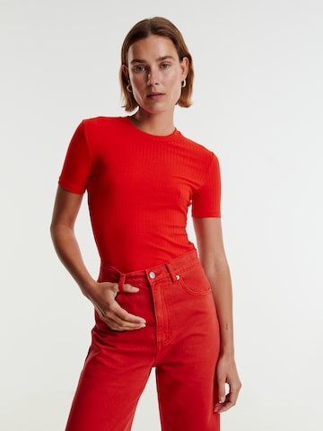 EDITED - Camiseta 'Kader' en rojo: frente