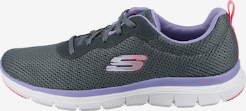 SKECHERS - Sapatilhas baixas em cinzento