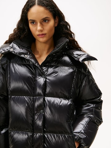 Palton de iarnă 'Alaska' de la Tommy Jeans pe negru
