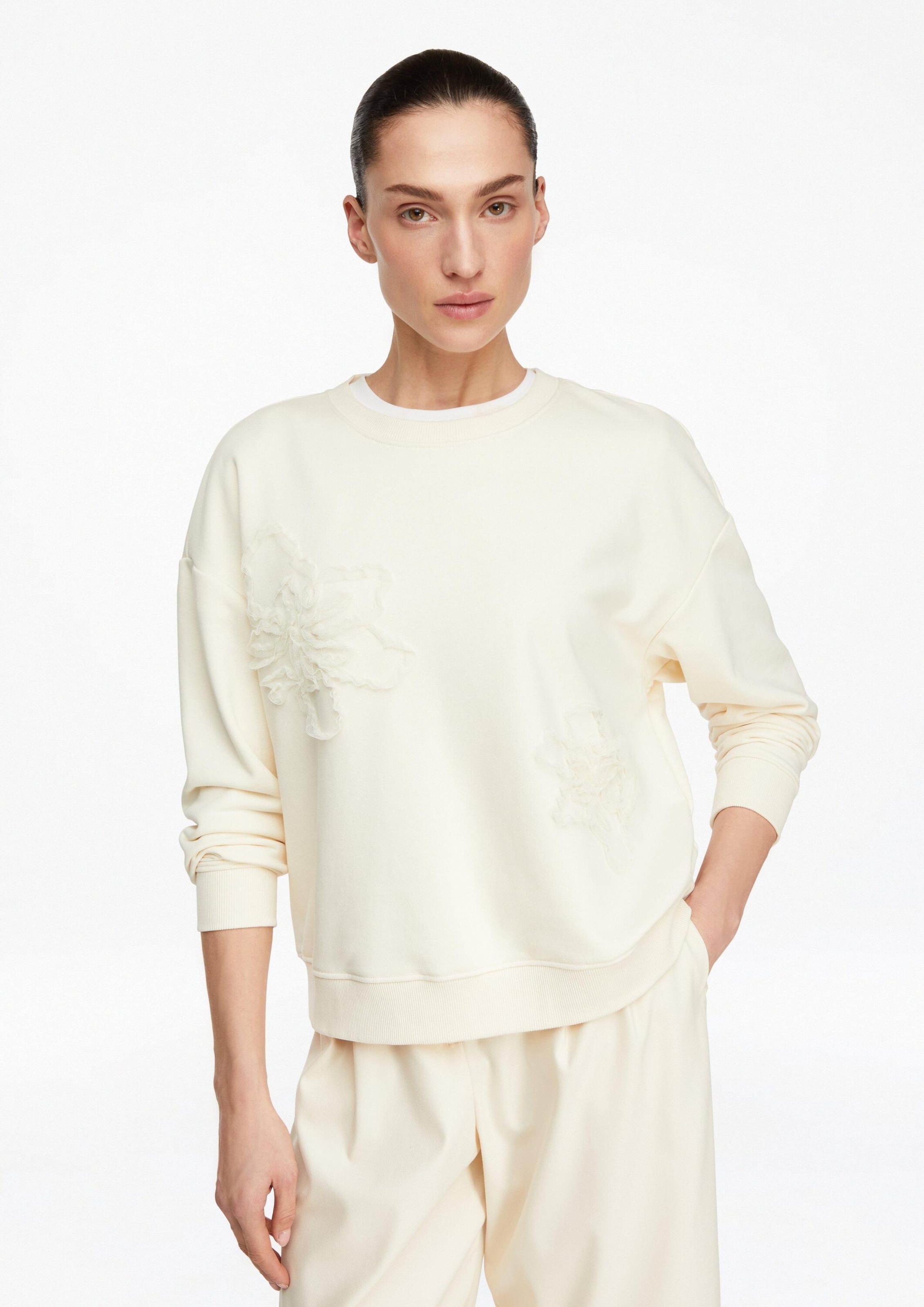 COMMA Sweatshirt in Beige: voorkant