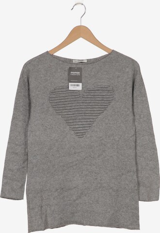 PLEASE Sweater & Cardigan in M in Grey: front