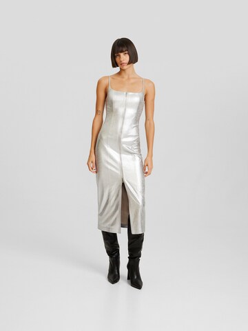 Bershka Obleka | srebrna barva