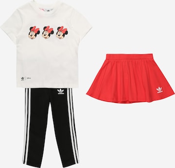 ADIDAS ORIGINALS Setti värissä monivärinen: edessä