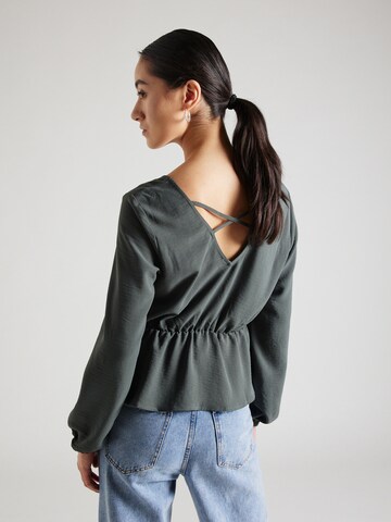 ABOUT YOU Tunic 'Ivana Blouse' in Green