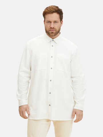 TOM TAILOR Men + Regular fit Button Up Shirt in White: front