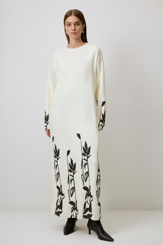 Touche Prive Gebreide jurk in Beige: voorkant