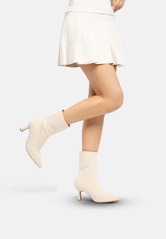 Salinyang Stiefelette in Beige