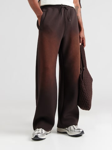 WEEKDAY - regular Pantalón en marrón: frente