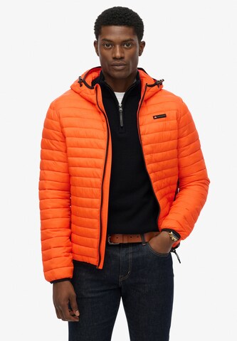 Veste mi-saison 'Fuji Lite' Superdry en orange : devant
