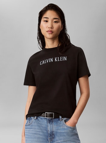 Calvin Klein Jeans Тениска 'CLASSIC VARSITY' в черно: отпред