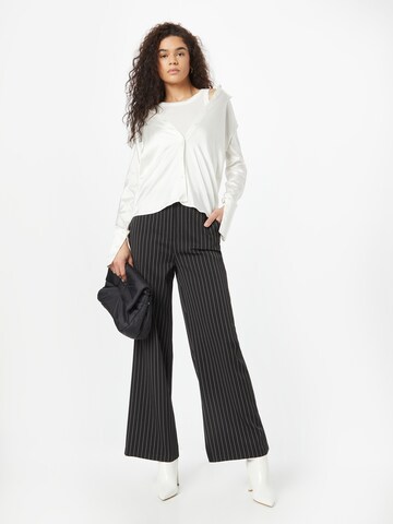 Wide Leg Pantalon 'VAGNA' SISTERS POINT en noir