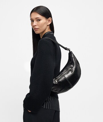 Liebeskind Berlin Shoulder Bag in Black: front