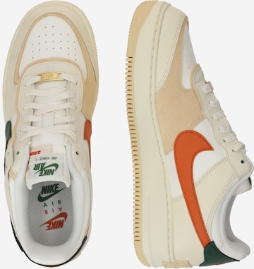 Nike Sportswear Låg sneaker 'Air Force 1 Shadow' i vit