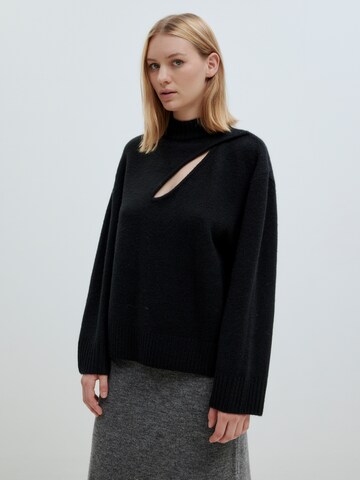 Pull-over 'Yuliana' EDITED en noir : devant