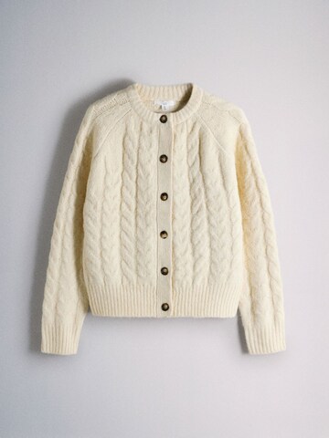 The Set Knit Cardigan in Beige