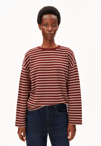 Sweat-shirt 'FRANKAA' ARMEDANGELS en rouge : devant