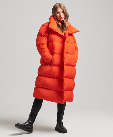 Manteau d’hiver Superdry en orange : devant