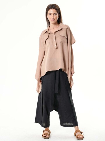 Metamorphoza Blouse in Beige: voorkant