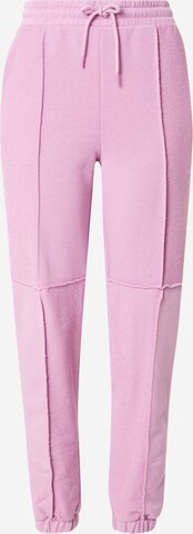 Tapered Pantaloni di Monki in rosa: frontale