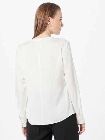 BOSS - Blusa 'Banorah' em branco