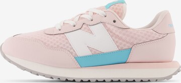 new balance Sneaker '237'. in Pink