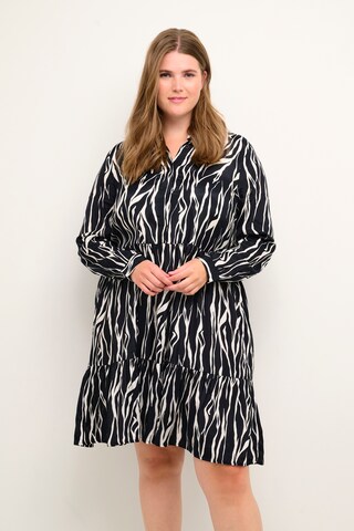 KAFFE CURVE Blusenkleid 'Benate' in Schwarz: Vorderseite