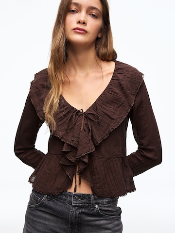 Bershka Blouse in Brown: front