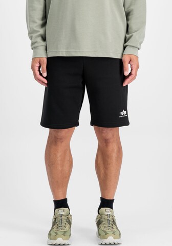 Regular Pantalon ALPHA INDUSTRIES en noir : devant