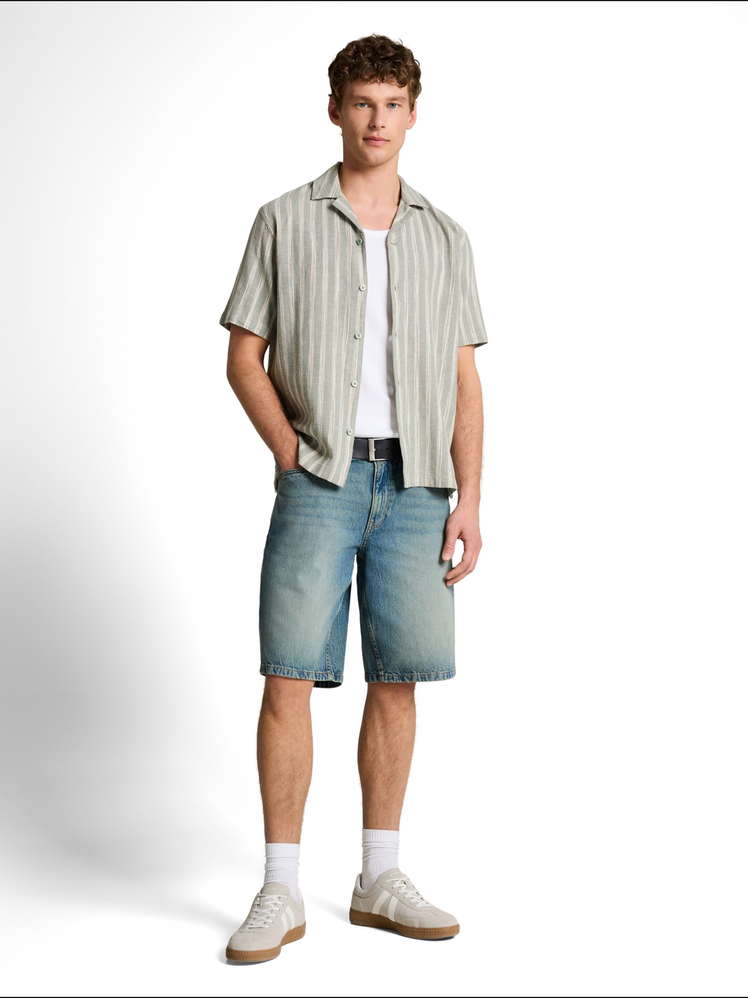 TOM TAILOR DENIM Avar lõige Teksapüksid 'WAYLEN', värv sinine