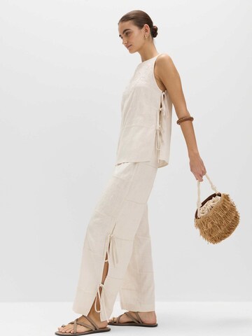 Top di Marks & Spencer in beige