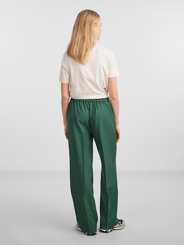 PIECES Loose fit Pleated Pants 'NEVA' in Green
