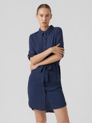 Robe-chemise VERO MODA en bleu : devant