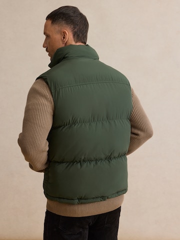 DAN FOX APPAREL Bodywarmer 'Konrad' in Groen