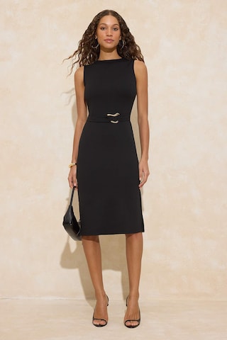 Trendyol - Vestido en negro: frente