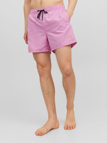 JACK & JONES Badeshorts 'Fiji' in Lila: predná strana