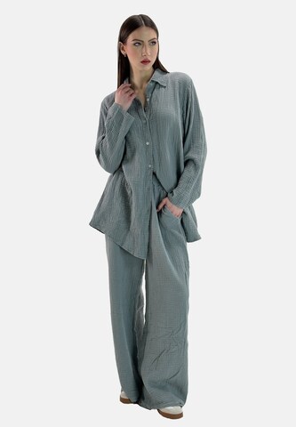 Elara Pyjama in Grau: Vorderseite