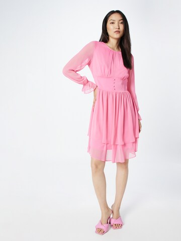 Robe JOOP! en rose