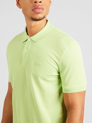 BOSS T-shirt 'Pallas' i grön
